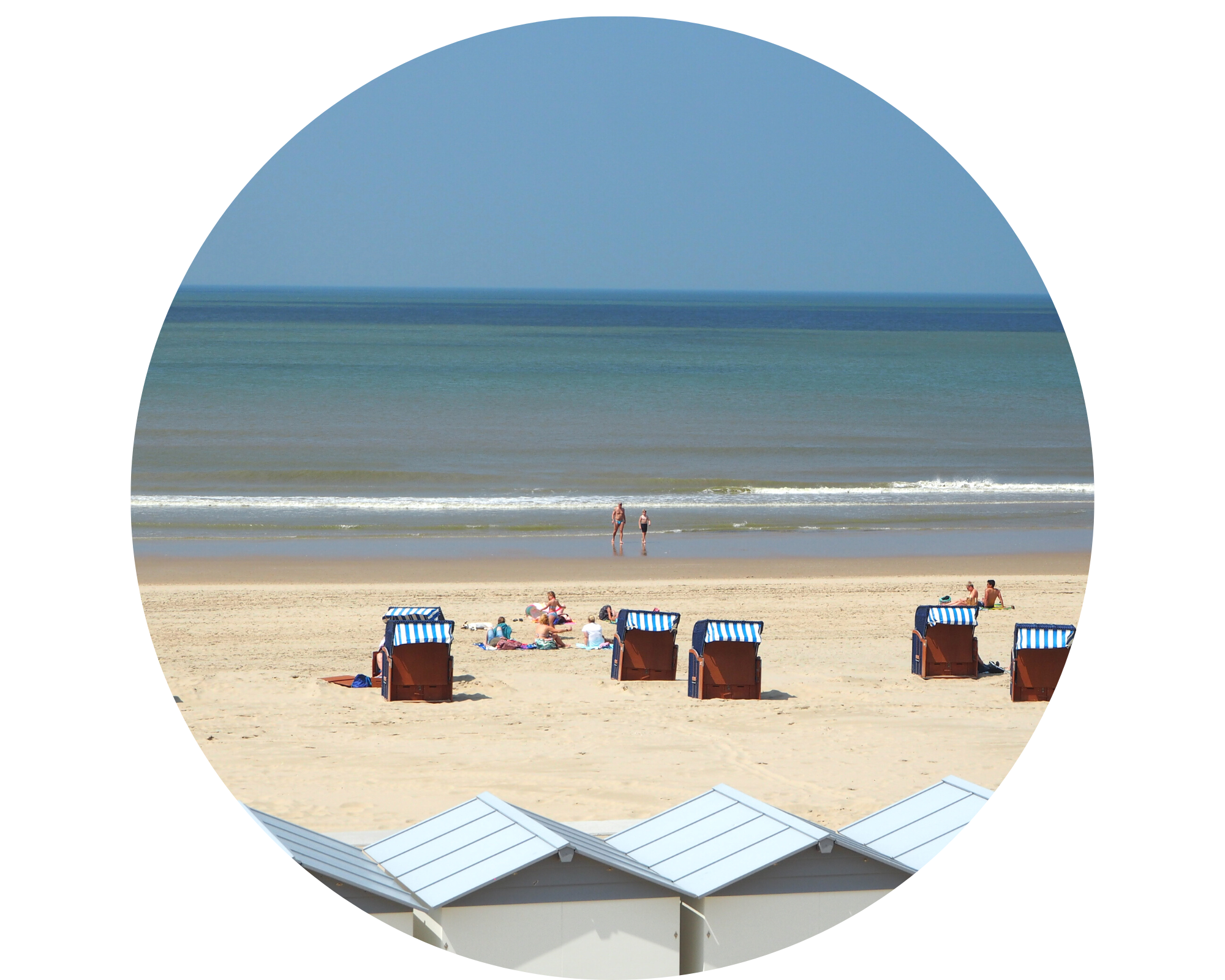 3x een strandtent in Egmond aan Zee